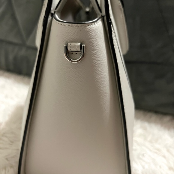 Michael Kors bag - Picture 2 of 8